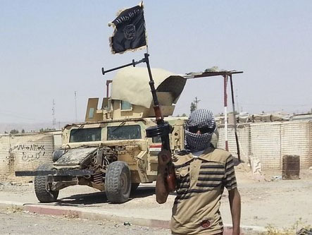 Fuerzas iraquíes y combatientes kurdos ganan terreno frente al Estado Islámico