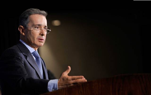 Uribe: Acuerdo de justicia entre Gobierno y FARC promueve impunidad