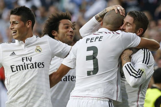 Vea el fantástico pase gol de James Rodríguez para Benzema durante el clásico (Video)