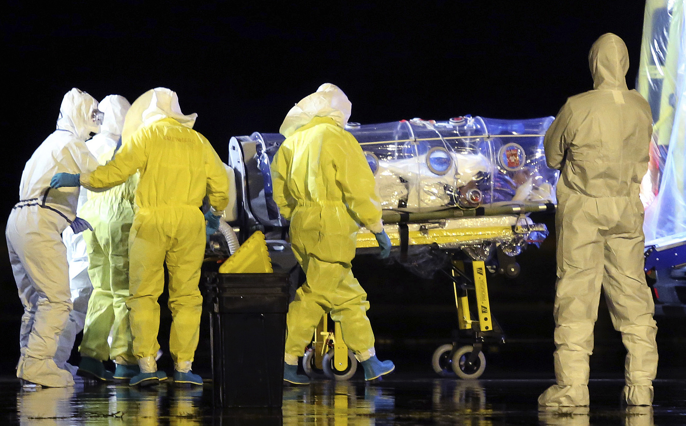 Colombia estudia un eventual portador de ébola
