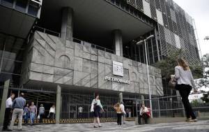 Directores de Petrobras renuncian a sus cargos