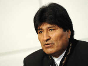 Morales dice que respeta derecho de Bachelet de no asistir a su posesión