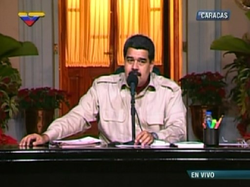 Maduro reta a Ravell por estas dos notas: Métete conmigo que yo si soy un hombre