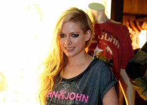 Avril Lavigne está enferma
