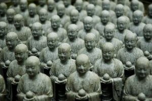 Hallan más de 80 estatuas de Buda de entre los siglos V y X en China