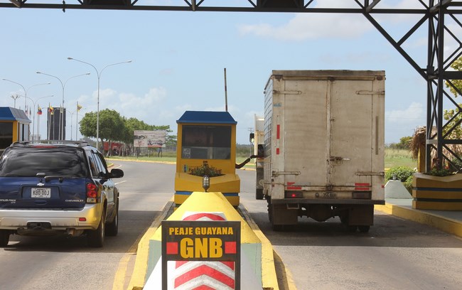 Conductores aspiran que pago de peaje se vea reflejado en carreteras venezolanas