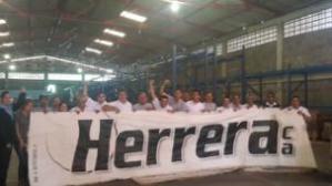 Trabajadores de empresa Herrera desmienten al Gobierno (Fotos)