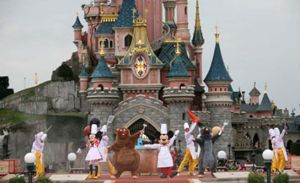 Desalojan una parte de Disneyland París por falsa alarma