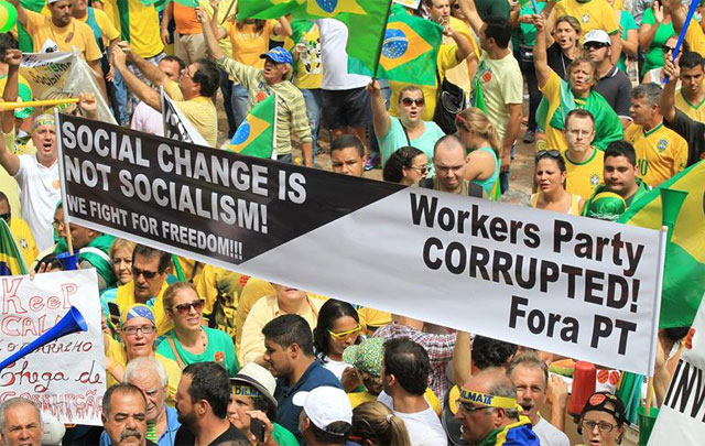 Cientos de miles de brasileños protestan contra Dilma Rousseff en Río de Janeiro