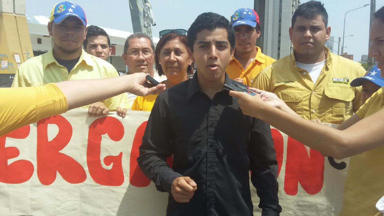Jóvenes justicieros exigen al CNE que fije fecha de elecciones parlamentarias