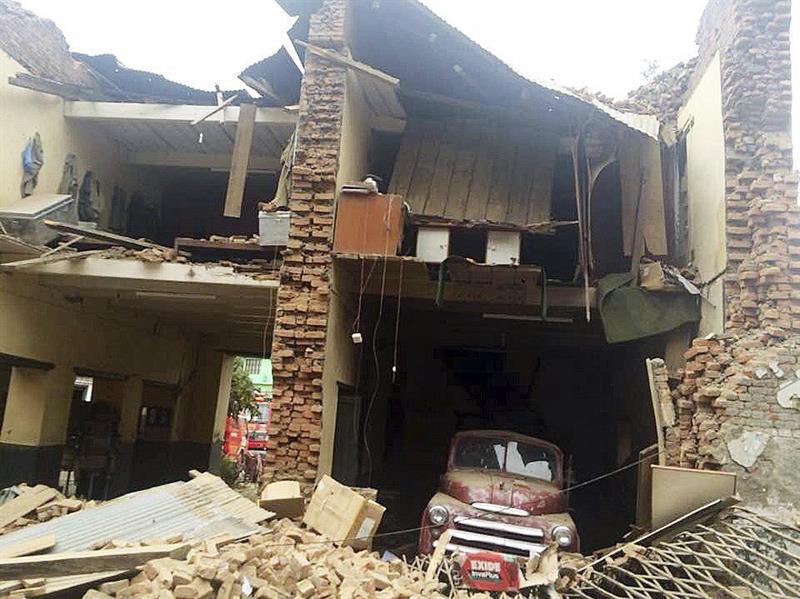Catorce países de la UE han ofrecido ya ayuda tras terremoto de Nepal
