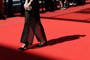 Estricto código de vestimenta en Cannes (Fotos)