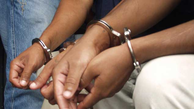 Las Faes detuvo a dos detectives del Cicpc por presunto tráfico de drogas en Caricuao