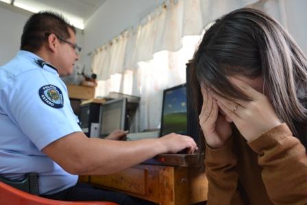 Policía de Miranda le puso los ganchos a hombre violento en Los Teques