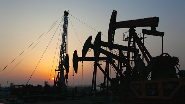 El petróleo abre con fuerte alza en Nueva York a 33,40 dólares el barril