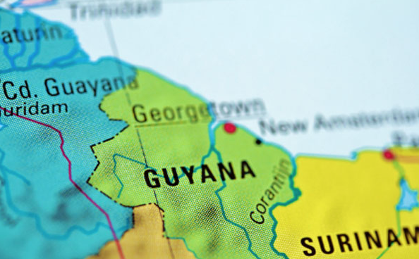 Guyana y Venezuela celebran en la ONU reunión “cordial” sobre disputa fronteriza