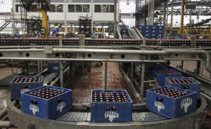 Dos plantas de Cervecería Polar suspenderían producción por falta de materia prima, según Caveface (Comunicado)