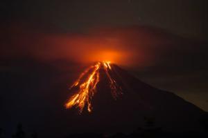 Científicos determinan el tiempo que tarda el magma en hacer erupción