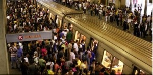 Metro de Caracas presenta fuerte retraso en Línea 1