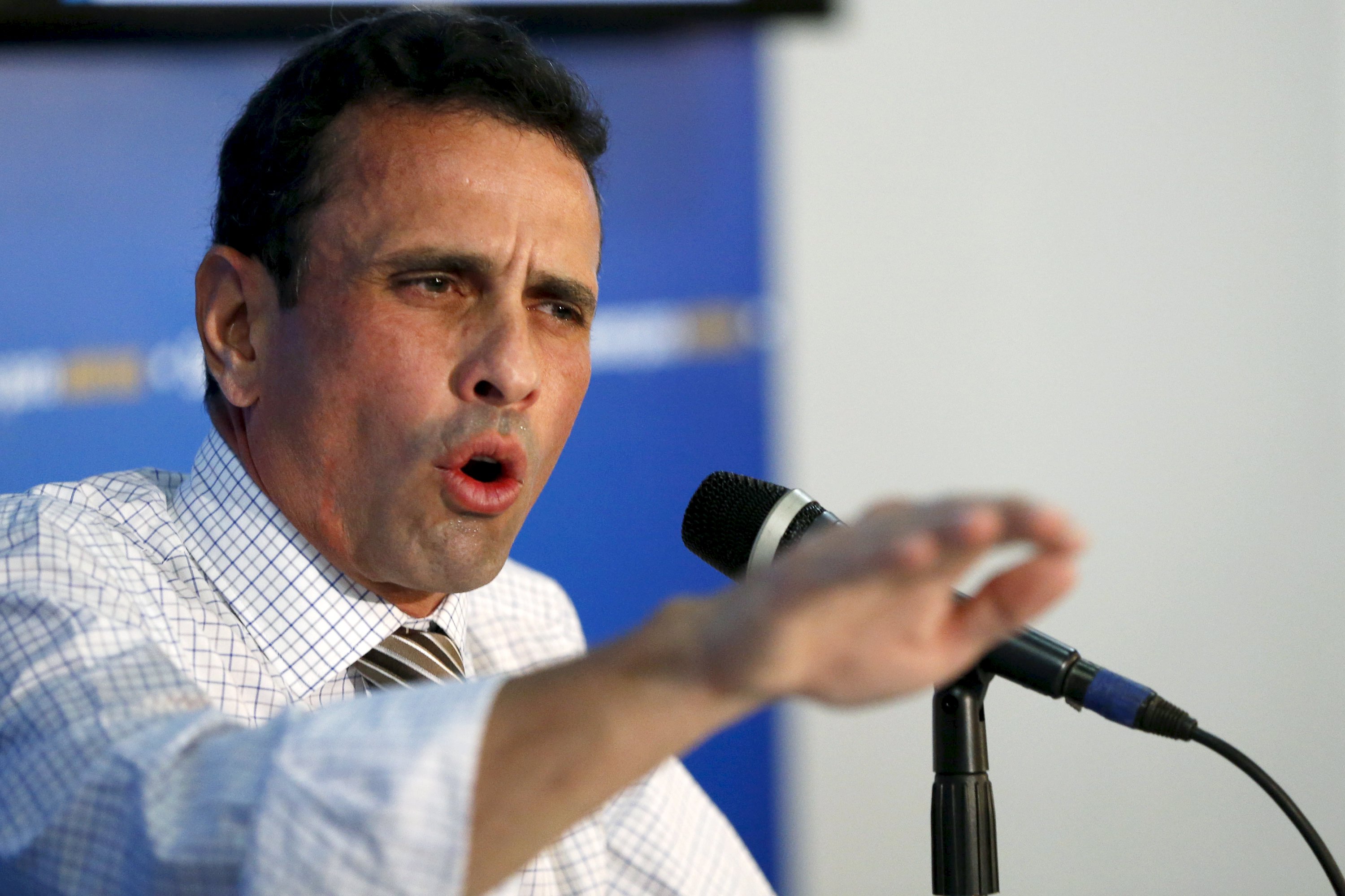 Capriles: Caso Mendoza-Haussmann busca distraer la atención de la crisis