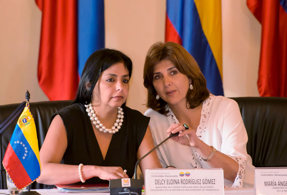 Cancilleres de Colombia y Venezuela buscarán estrechar diferencias en Quito