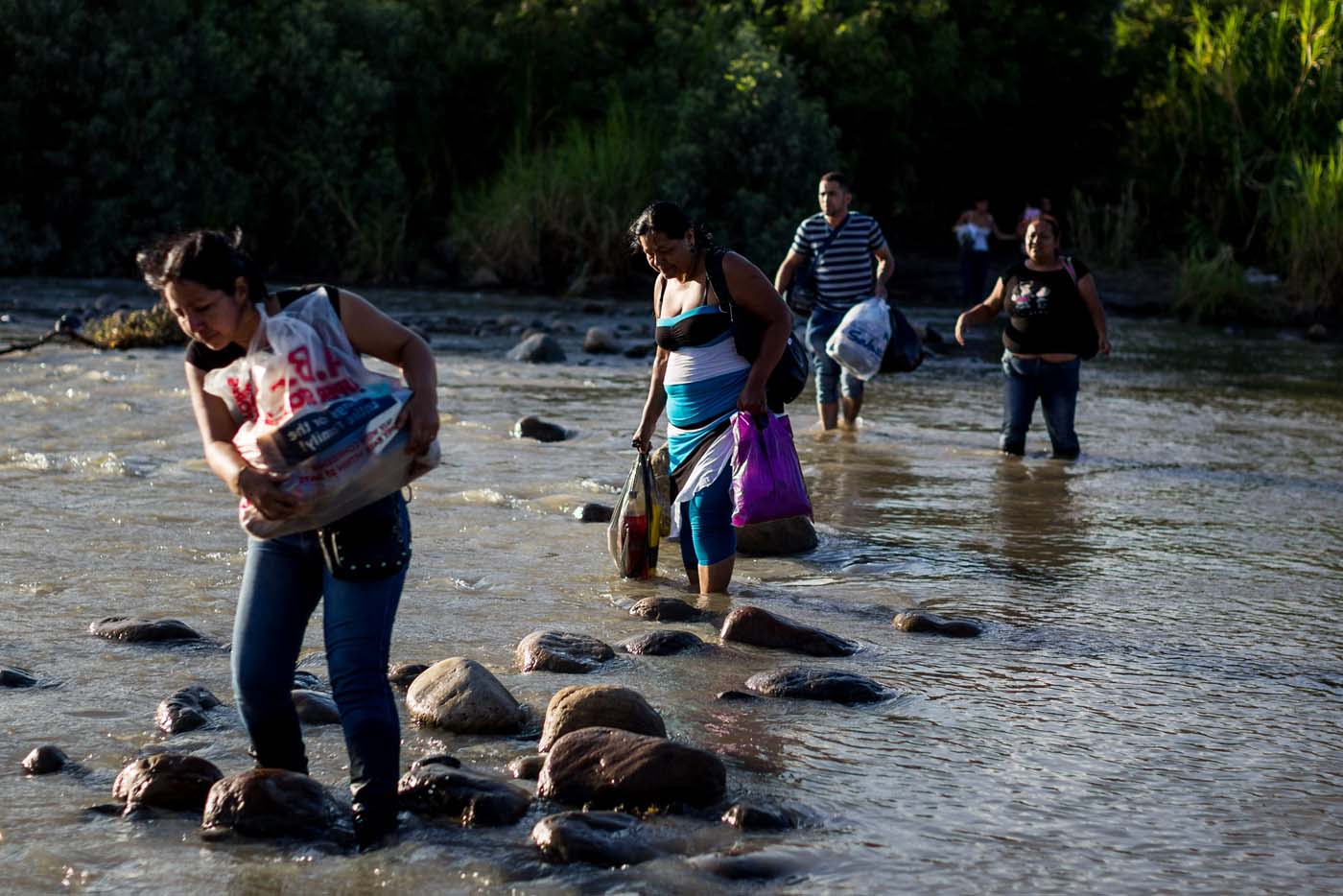 Listo decreto que permitirá nacionalidad colombiana a esposos de ciudadanos deportados (Comunicado + Requisitos)