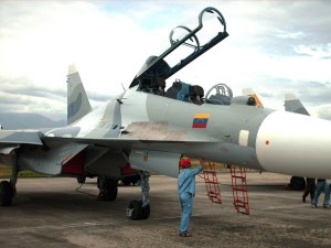 En VIDEO: cazas Sukhoi Su-30 volaron en formación sobre Bolívar durante la Navidad