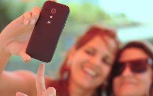 Prohíben a médicos brasileños publicar selfis con sus pacientes