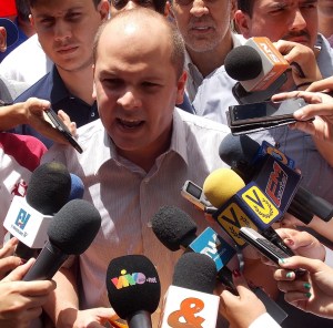 Ángel Medina responde a Rangel Gómez: La piedra de tranca hacia el progreso es el Gobierno