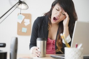El cansancio puede ser resultado de algunos hábitos alimenticios, vea cuáles