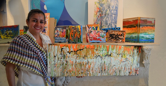 Artista plástica venezolana expone sus “Pinceladas de libertad” en galería de Miami