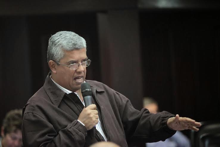 Diputado Barragán:  Emparan asumió su responsabilidad histórica al renunciar, como Maduro debe hacerlo ahora