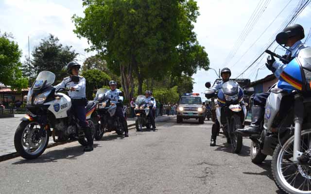 Polimiranda recuperó un vehículo robado y una moto