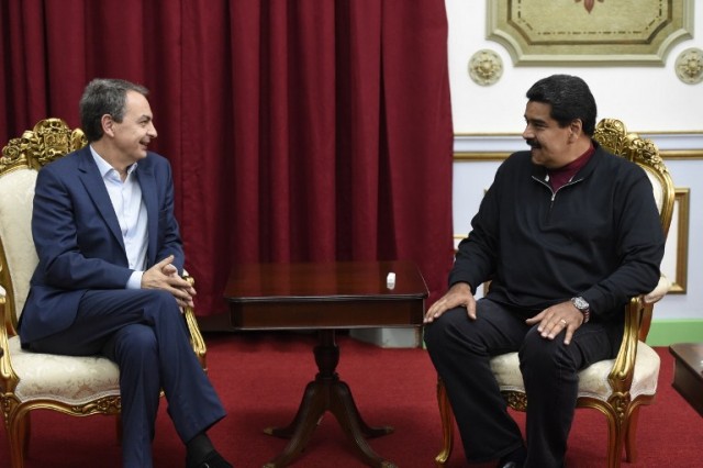 Zapatero analizó escenarios electorales con Maduro