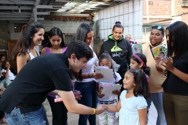 Concejal Armas compartió en Navidad con más de 100 niños de los sectores populares de Caracas