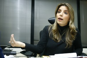 Presidenta de Telesur está dispuesta a conversar con el Gobierno argentino