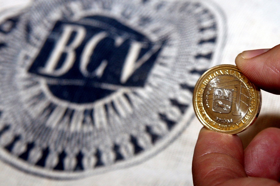 Maduro activó 150 taquillas del BCV para canje de billetes