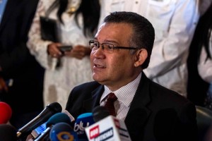 Enrique Márquez: Se sancionará a Jorge Arreaza con multas y será reconvocado a comparecer