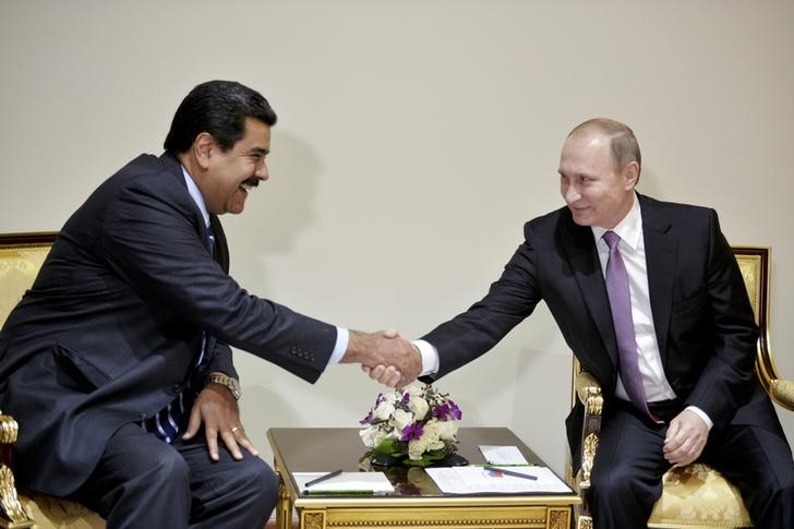 Putin y Maduro discutieron por teléfono situación del mercado petrolero
