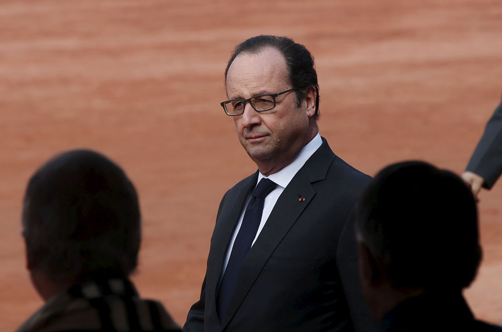 Hollande decidido a golpear más al Estado Islámico tras video de amenazas