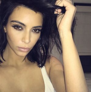 La “verdadera cara” de Kim Kardashian sorprende a los seguidores de la artista