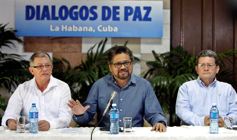 Negociadores colombianos viajan a Cuba para impulso definitivo al proceso paz