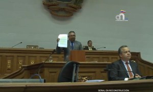 ¡Se le acabó el tiempo diputado! Pedro Carreño se excedió en su discurso y le apagaron el micrófono (Video)