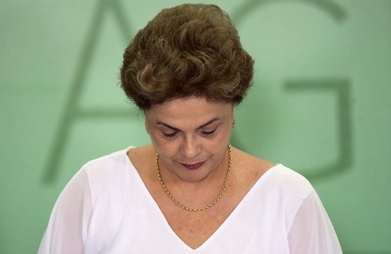 Rousseff descarta reforma ministerial antes de voto sobre su impeachment