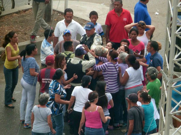 #7A: Villa de Cura protesta por escasez de agua