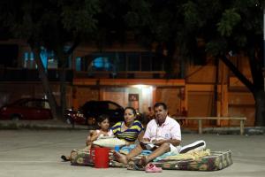 La noche, el refugio que une a los ecuatorianos en Manta