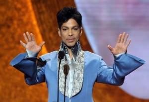 Prince trabajó durante 154 horas seguidas antes de morir, según el Mirror