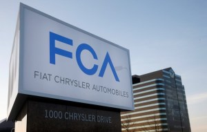 Fiat Chrysler y Google acordaron aumentar la producción de vehículos autónomos