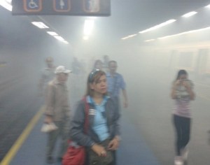 Avería llenó de humo estación Maternidad del Metro de Caracas (Fotos)