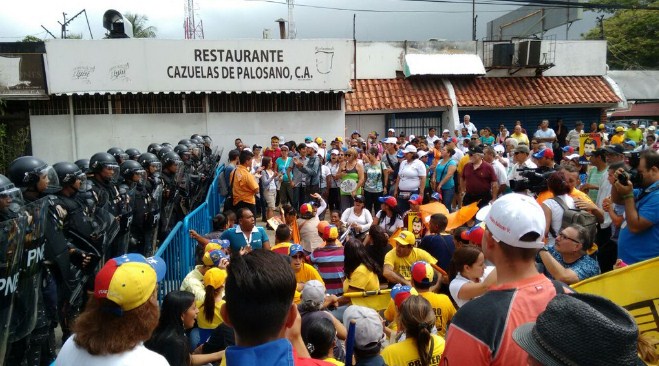 GNB dispersa marcha opositora en Nueva Esparta con bombas lacrimógenas (Fotos + Videos)